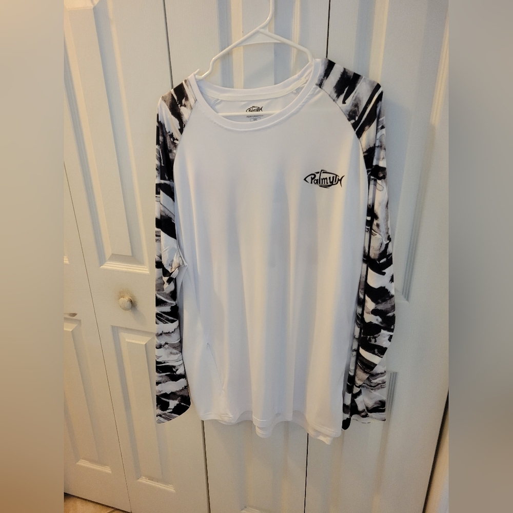 XXL Performance Fishing Shirt NWOT